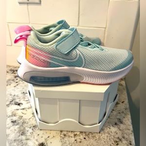 Toddler Girls Nike Sneakers Size US 11c